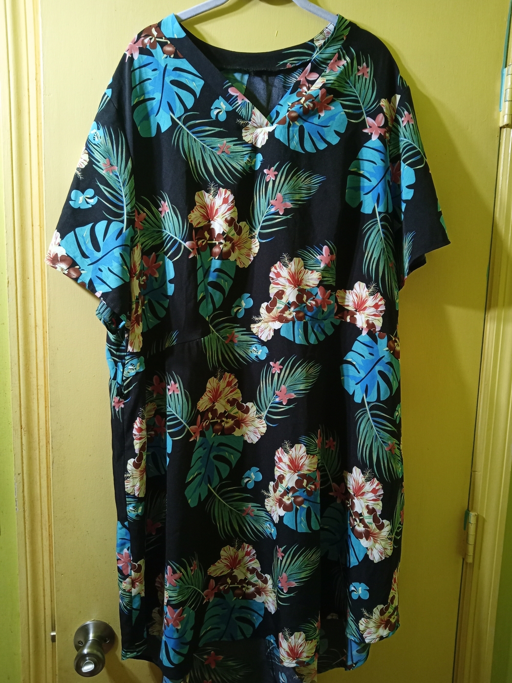 Unbranded Black Tropical Floral V-Neck Dress